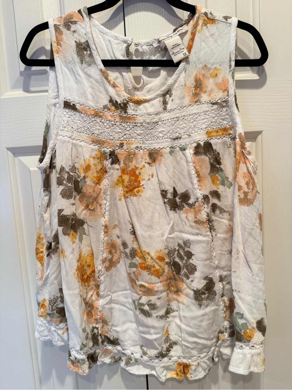 American Rag White Floral Sleeveless Lace Yoke Top - (Brand)